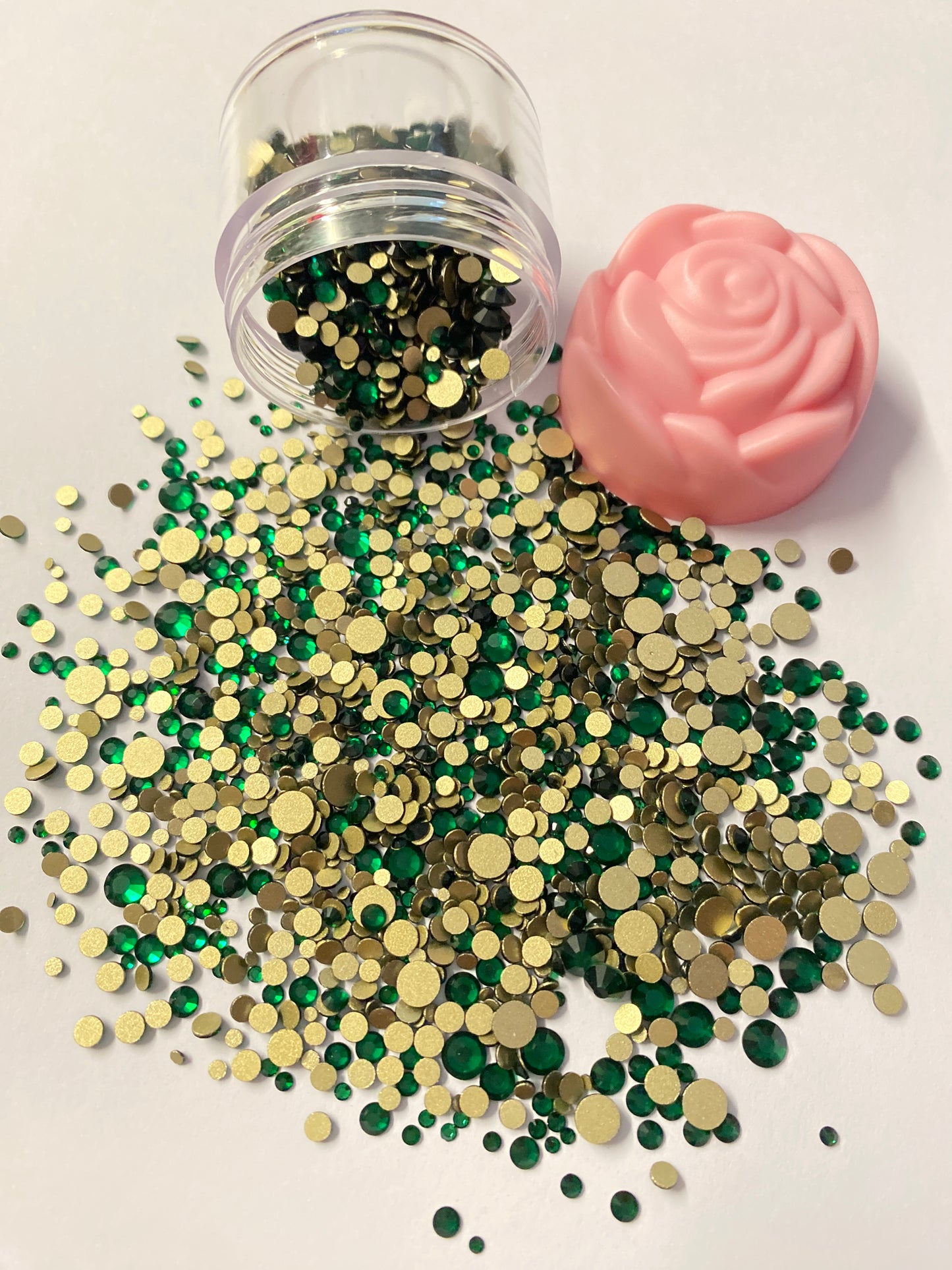 Emerald Green Gold Glass Rhinestone (2,800 Piece)