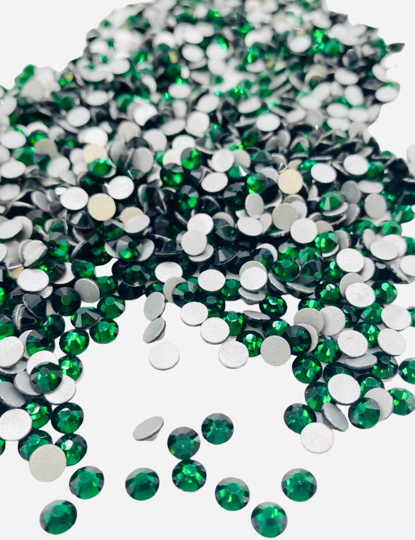 Emerald Green Glass Rhinestones (1,440 Pieces)