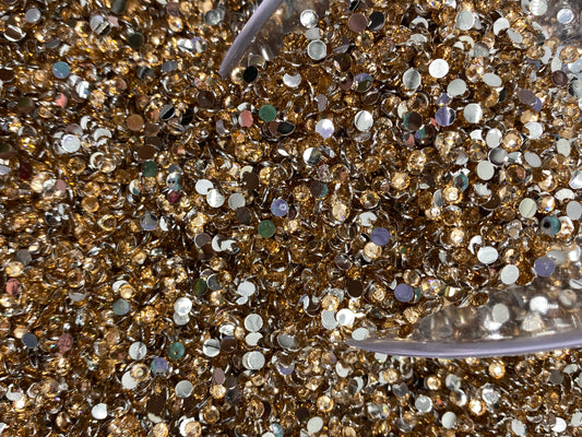 Lit Brown Resin Rhinestones