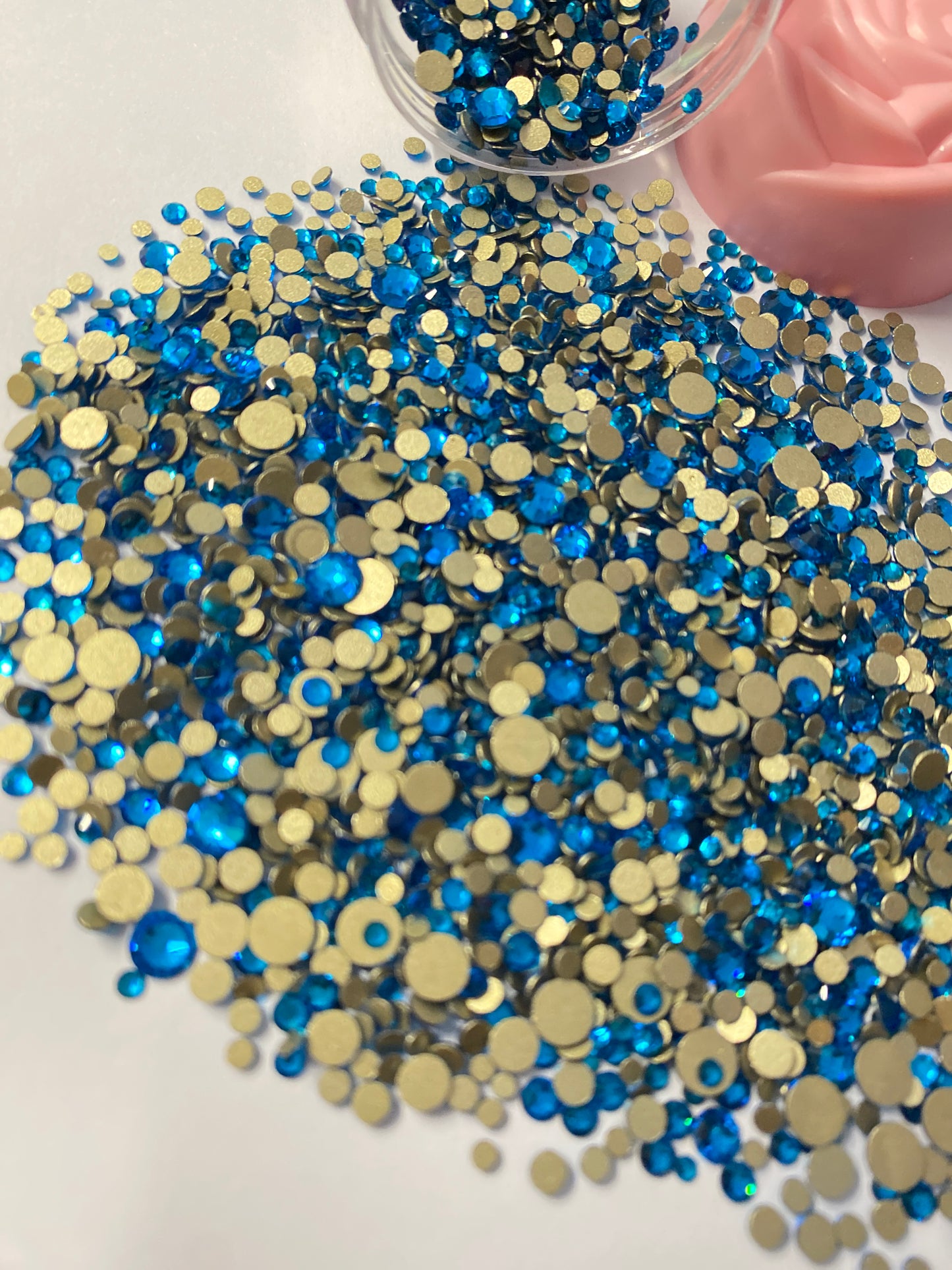 Blue Zircon Gold Bottom Glass Rhinestone (2,800 Pieces) 🌺Sept 🌺 New Arrival