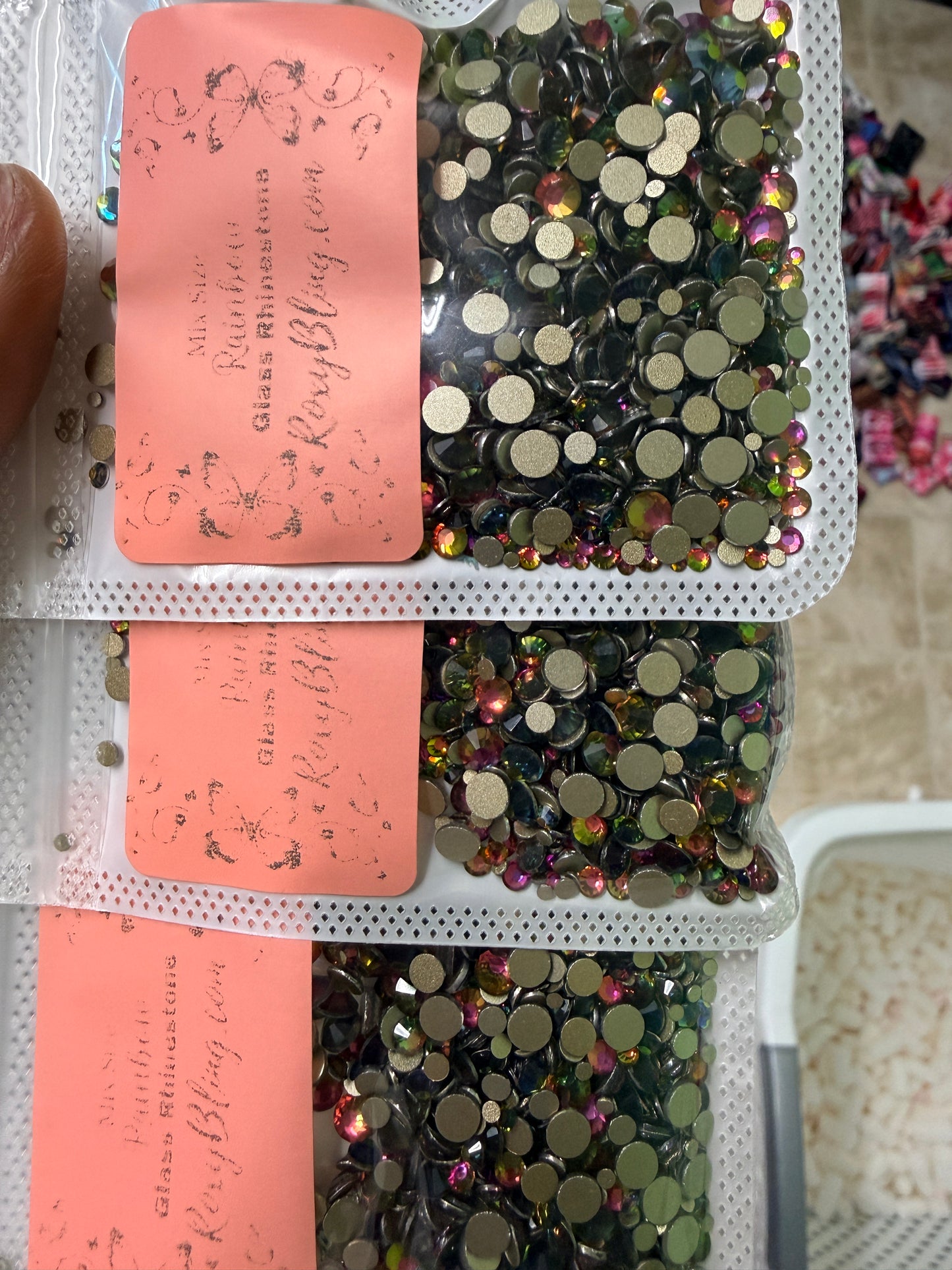 Rainbow mix Gold Bottom Red Mix Size Rhinestones
