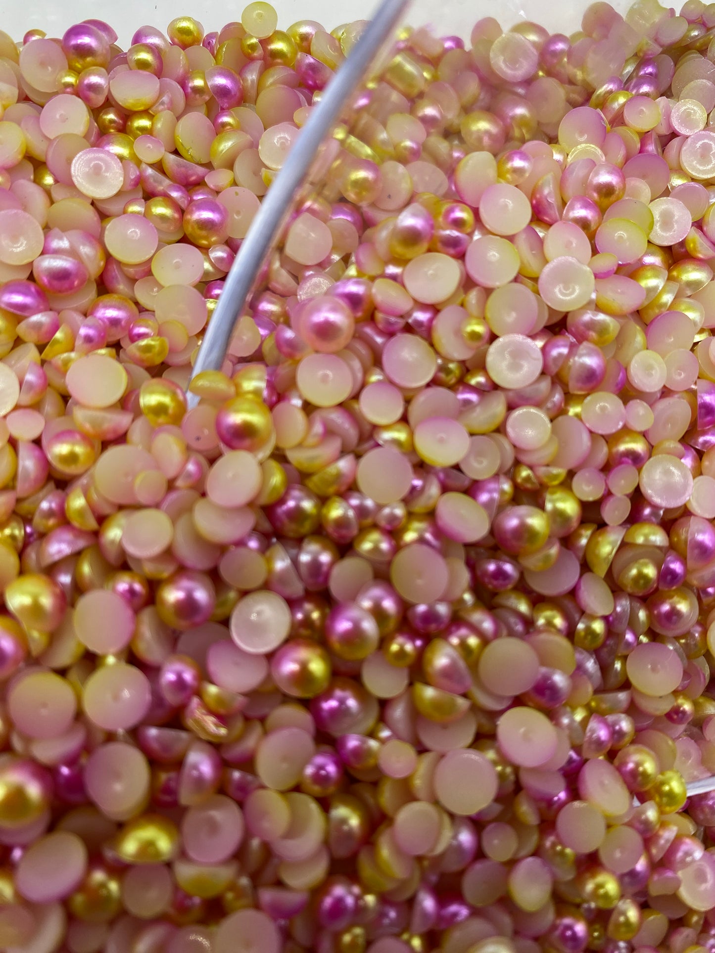 Yellow Rainbow Pearl (Mix Size)