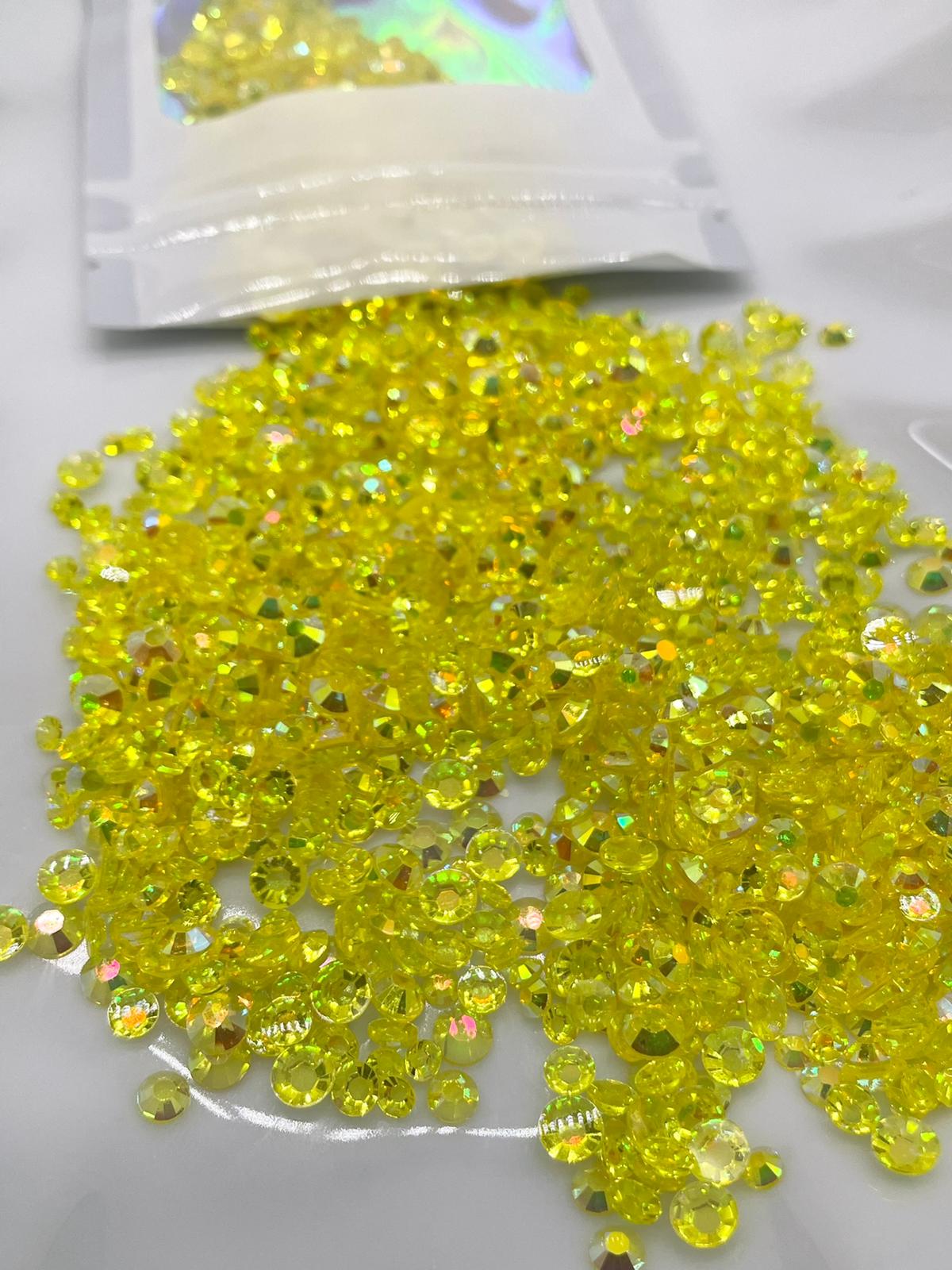 Yellow Ab Transparent Rhinestones (30 Mix Sizes)